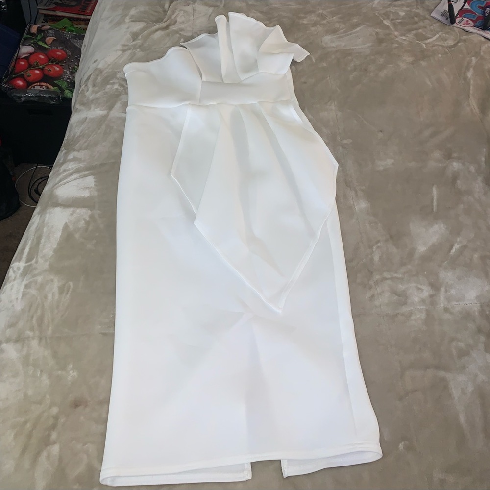 Pretty Little Thing White Dress